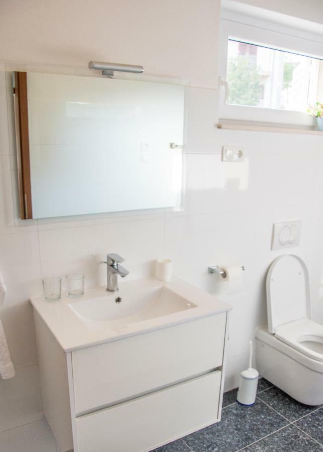Relax Inn Podstrana Ngoại thất bức ảnh